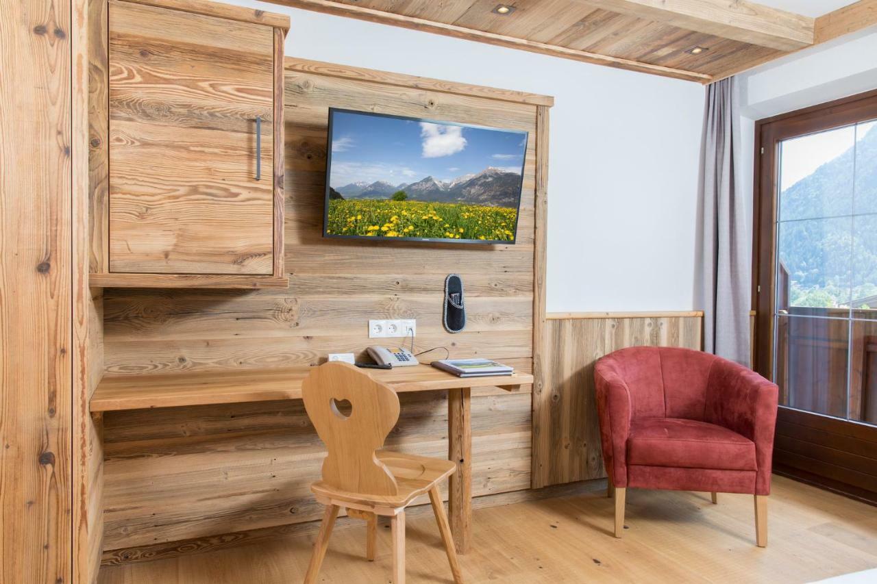 Hotel Hauserwirt Munster Bagian luar foto